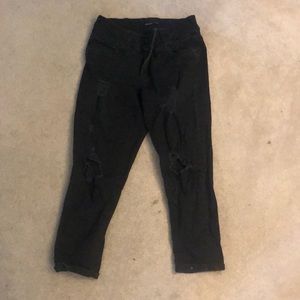 Black Ripped Jeans (Cropped)